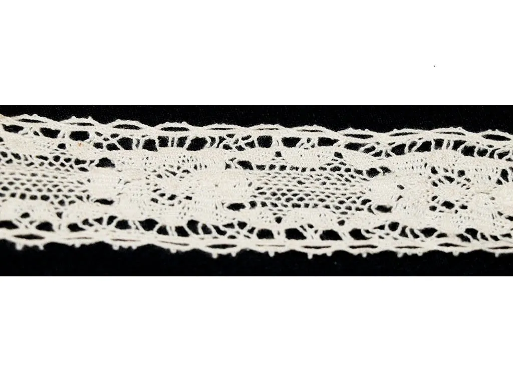 Dyeable Greige Design 897 Cotton Laces