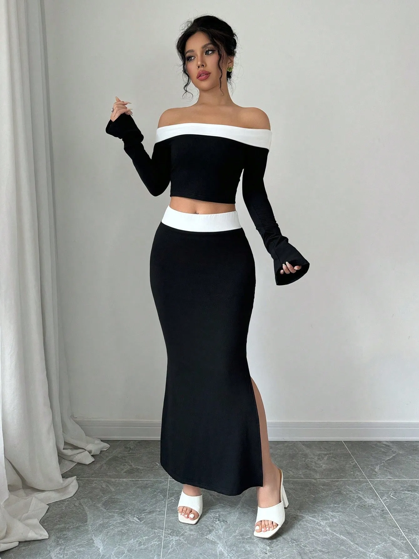 Spring/Summer Elegant Color Block Off Shoulder Cropped T-Shirt   Side Slit Fish Tail Skirt Outfit Set