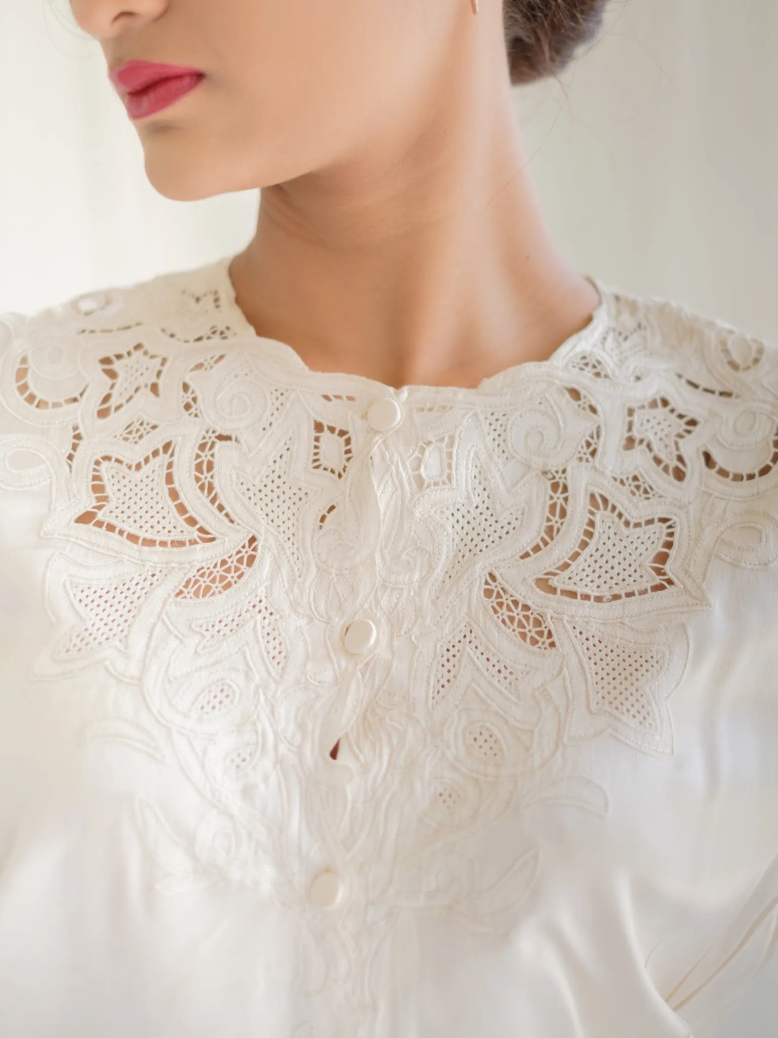 Vintage Scallop Neck Floral Embroidery White Blouse