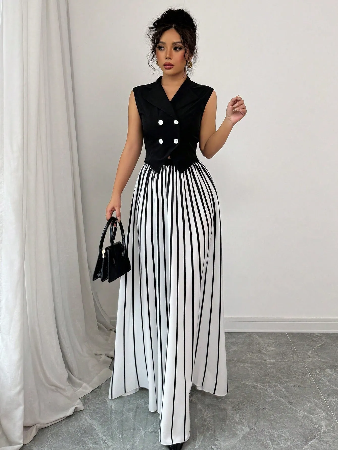 Women Solid Color Halter Neck Sleeveless Woven Top And Pleated Chiffon Skirt Set
