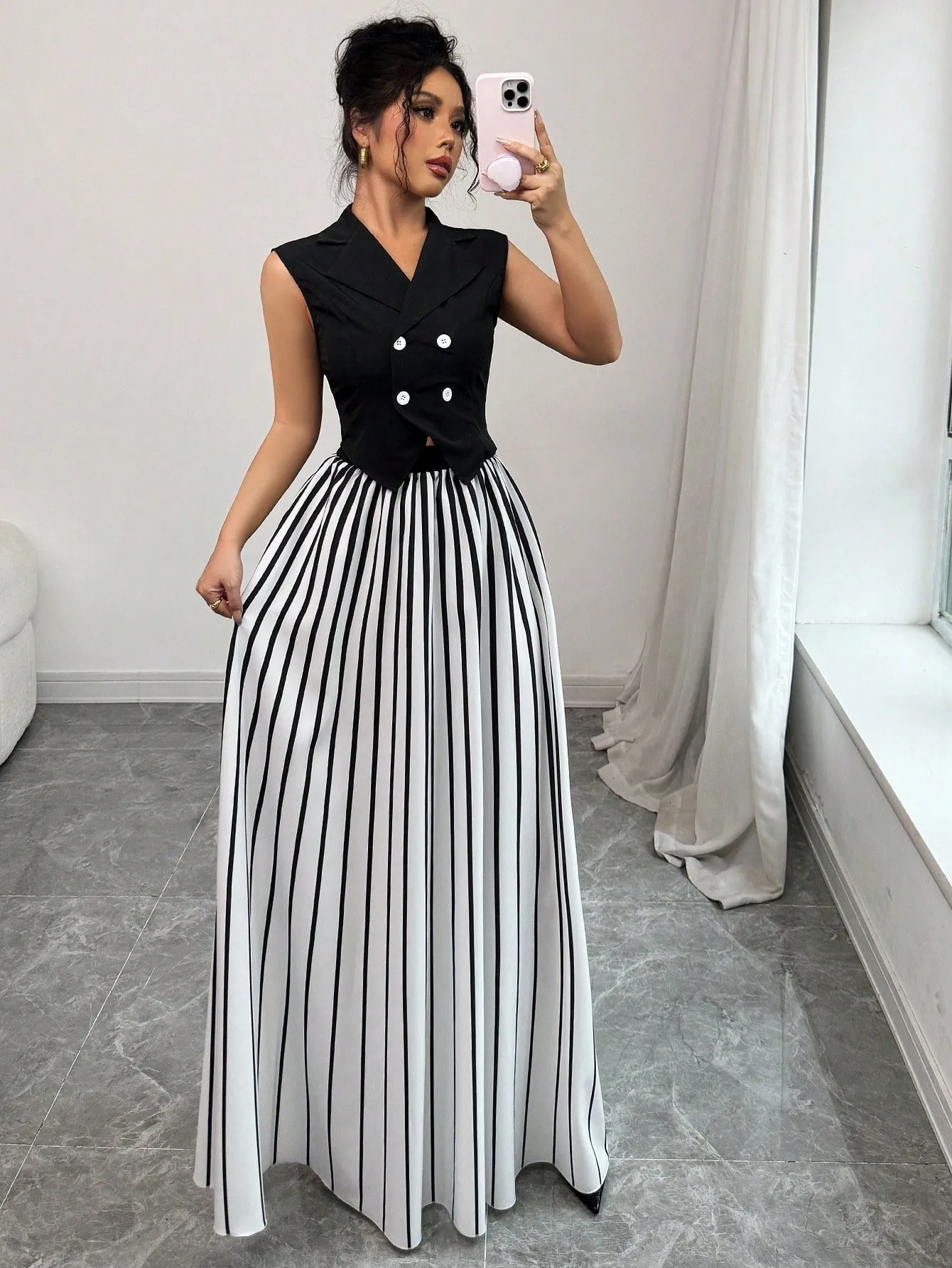 Women Solid Color Halter Neck Sleeveless Woven Top And Pleated Chiffon Skirt Set